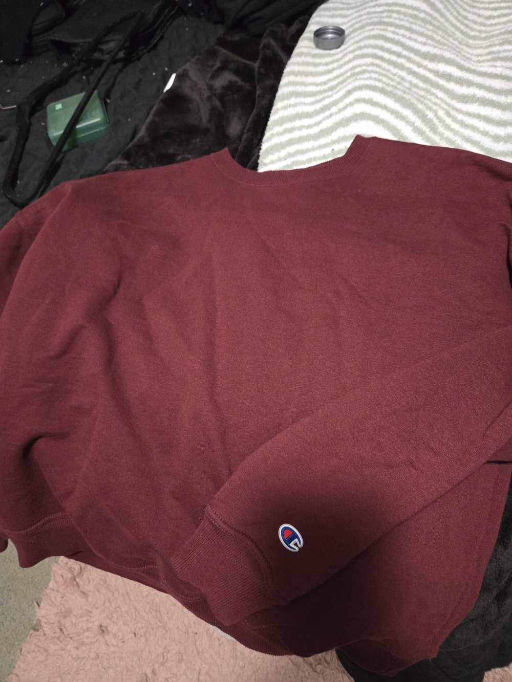 Champion Women's Maroon Crewneck Sweatshirt